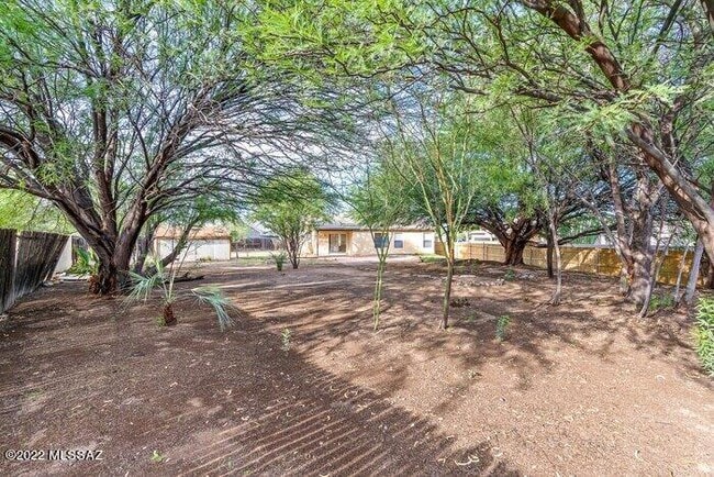 Building Photo - 7221 S Camino Alegre
