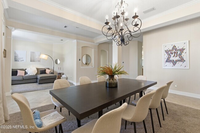 Building Photo - 9 Creek Side Dr