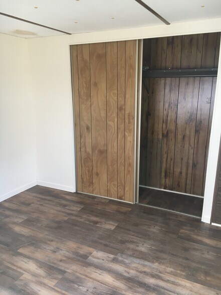 Building Photo - 1115 3rd St