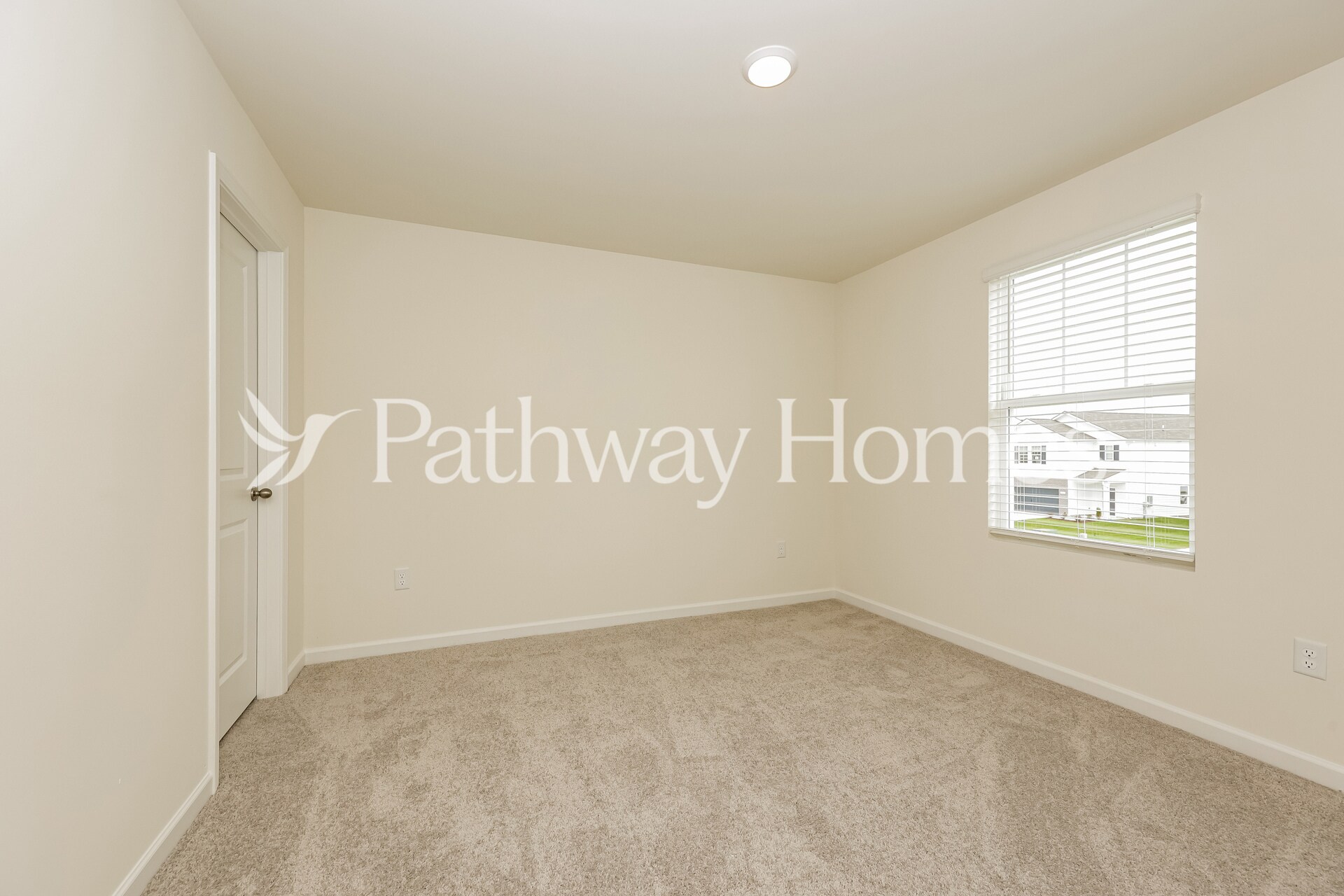 Building Photo - 1069 Large Poppy Dr