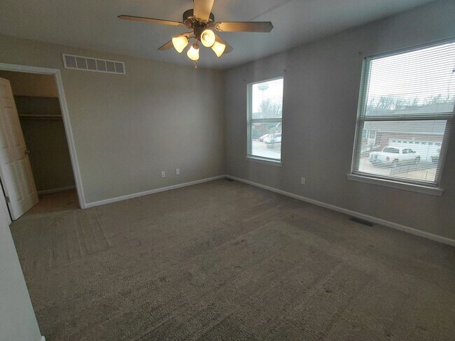 Building Photo - 16095 Holy Cross Ln