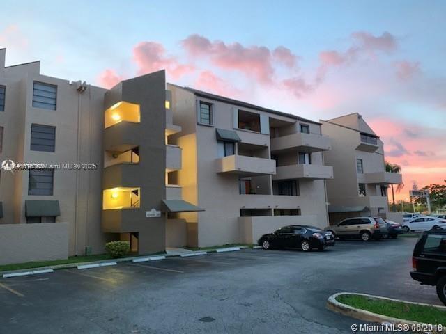 Building Photo - 10400 SW 108th Ave