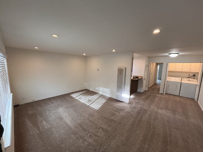 Building Photo - 538 Ocean View Ave