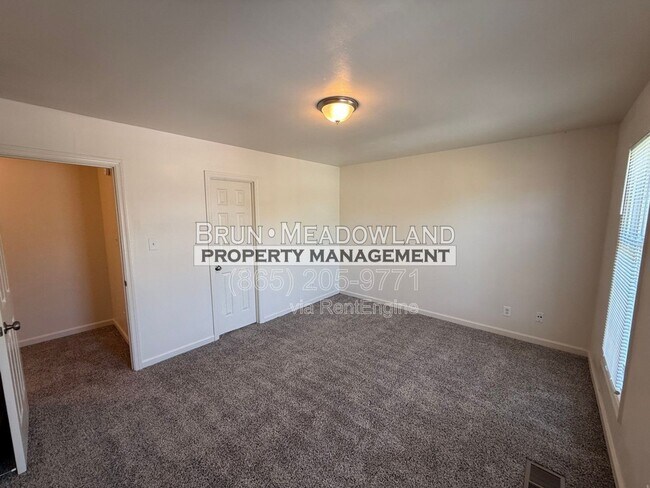 Building Photo - 9101 Parktop Ln NW