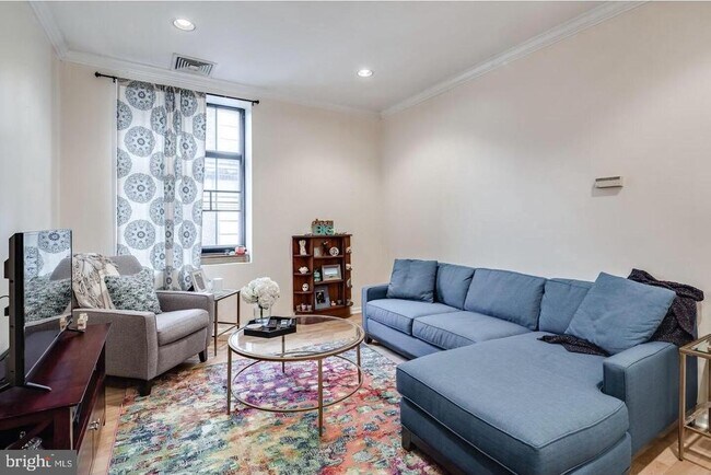 Building Photo - 1601 Spring Garden St