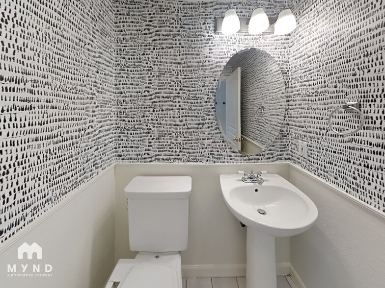 Building Photo - 2742 Chateau Montelena Way