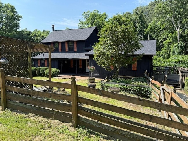 Primary Photo - 3507 Stoney Hill Rd