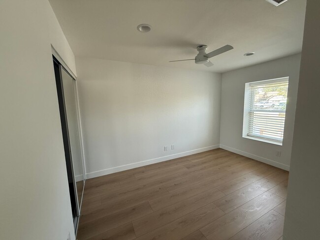 Building Photo - Beautifully Remodeled 2 Story Home Availab...