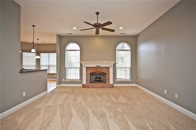 Building Photo - 5304 S 44th St