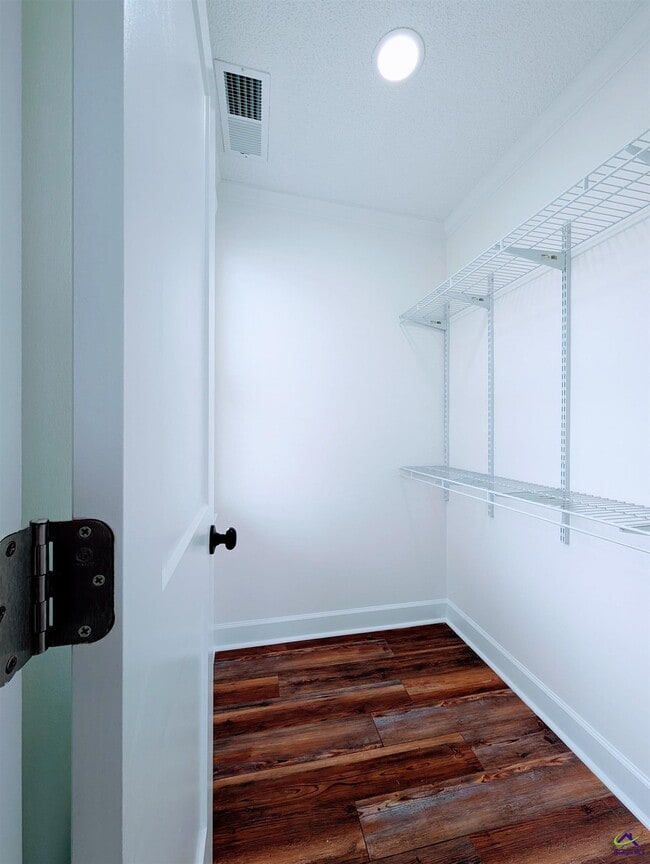 Building Photo - 1108 Washington St