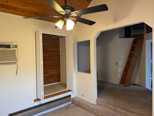 Living room - 11575 Blix St