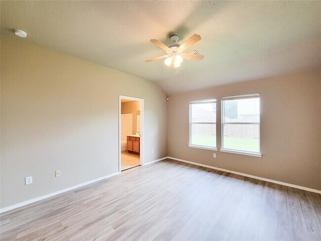 Building Photo - 2731 Trinity Glen Ln