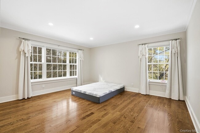 Building Photo - 59 Park Rd