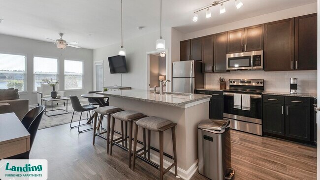 Building Photo - 915 Brentmoor Dr