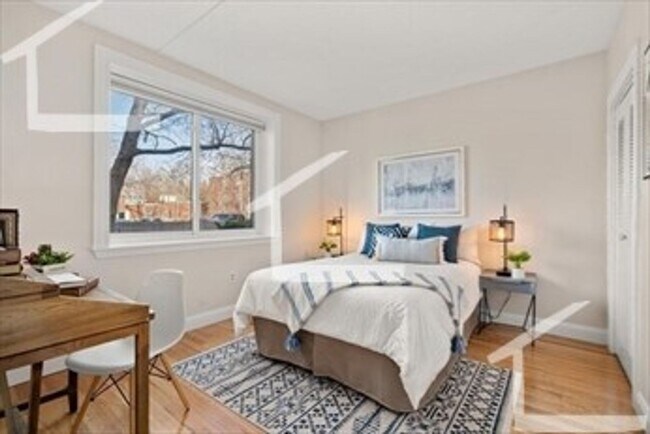 Building Photo - Coolidge Corner Location, High-End Finishe...