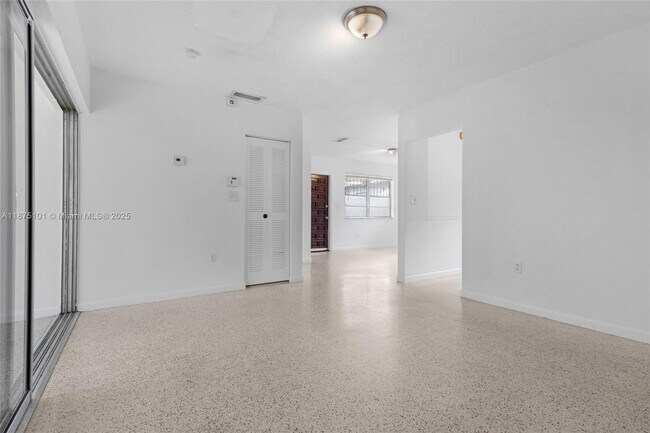 Building Photo - 3269 SW 23rd St