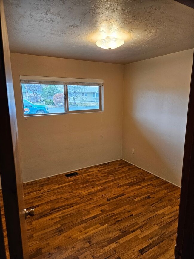 Building Photo - 1611-1609 SW 17th St