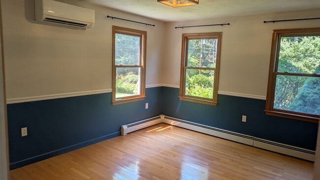 Building Photo - ***Please Respond Directly to the Online L...