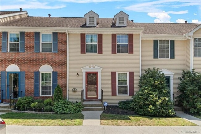 Primary Photo - 6 Cumberland Ct