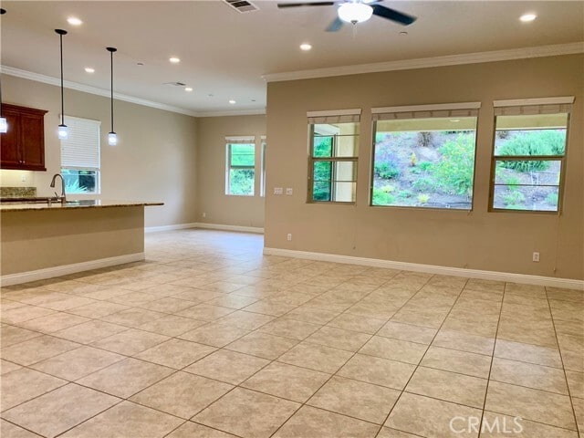 Building Photo - 24648 Overlook Dr