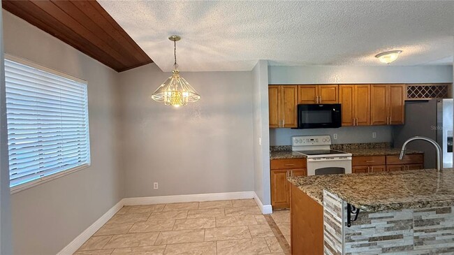 Building Photo - 106 Booth Ln