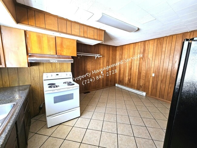 Building Photo - 42 Harrison St