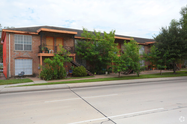 No - Leawood Plaza Apartments