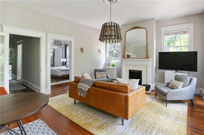 Building Photo - 635 Bonaventure Ave NE