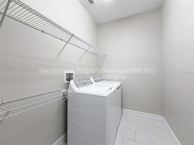 Building Photo - 4547 Ancona Way