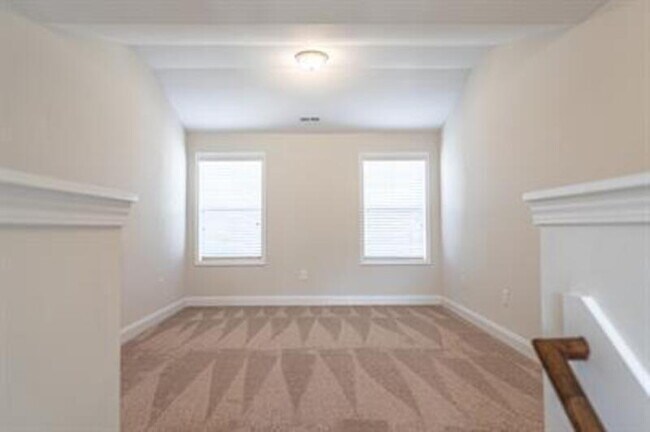 Building Photo - 655 N Prince Henry Way