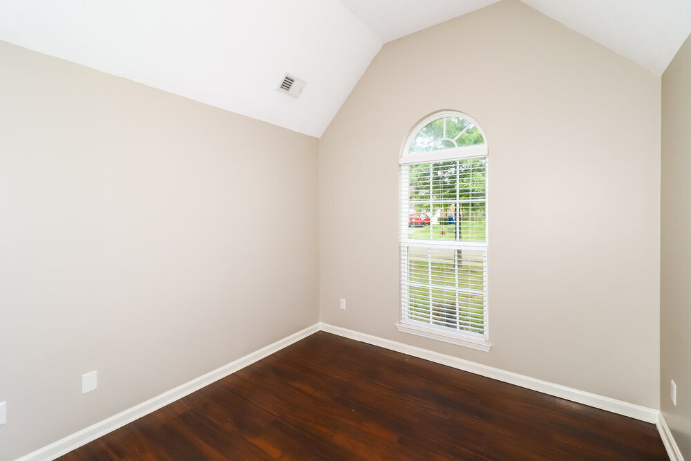 Building Photo - 4276 Louden Dr