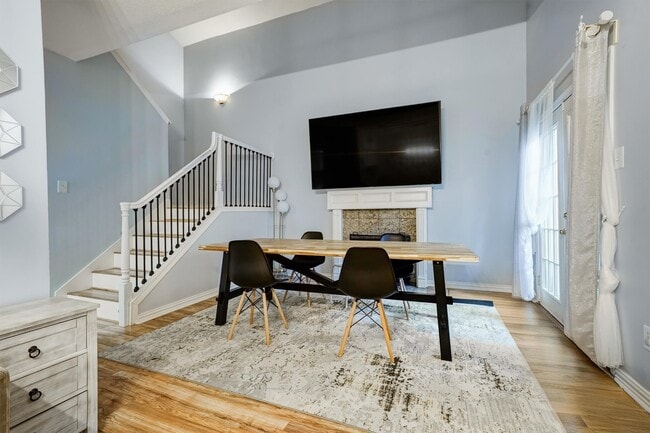 Building Photo - 2601 Augusta Dr