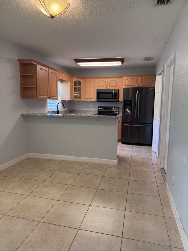 Building Photo - 319 NW Byron St