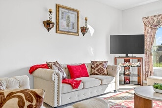 Building Photo - 4663 Bayview Dr