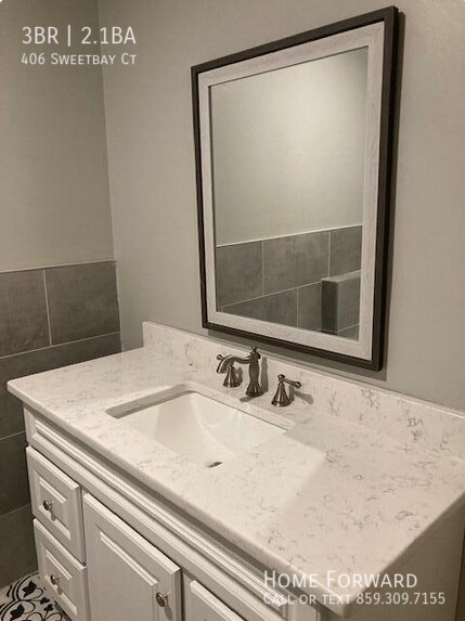 Building Photo - 406 Sweetbay Ct