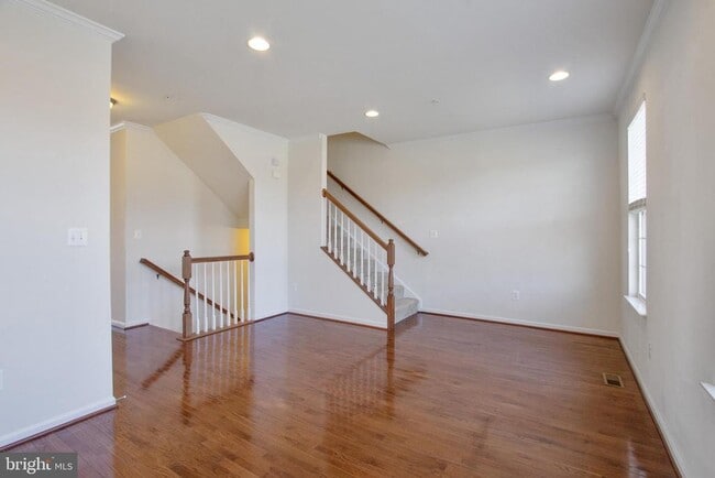 Building Photo - 2564 Cherry Tree Rd