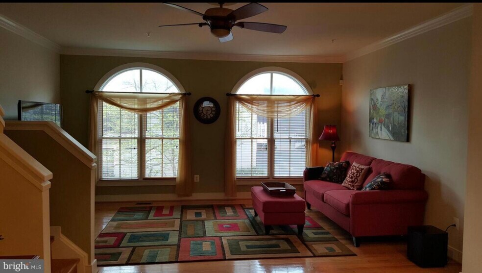 Building Photo - 5603 44th Ave