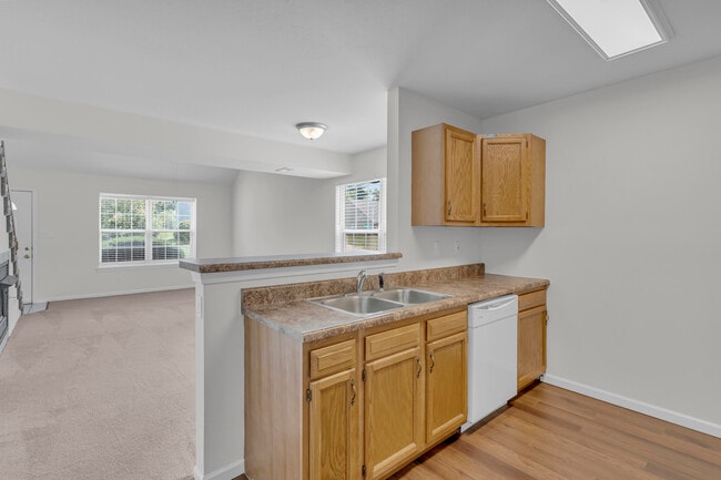 Building Photo - 5015 CARRIE RIDGE Dr