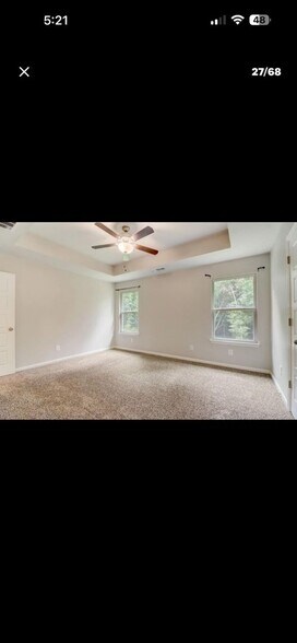 Building Photo - 3401 Silver Ridge Dr