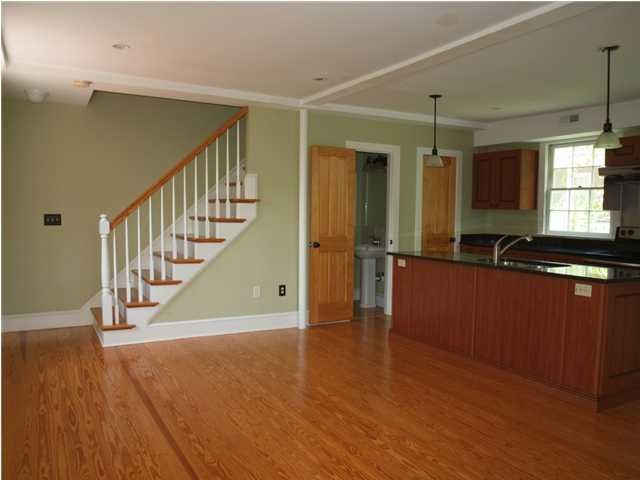 Building Photo - 17 Hampden Ct