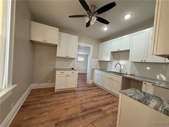 Building Photo - 336 Germania St