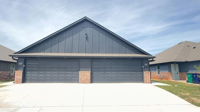 Building Photo - 11415 University