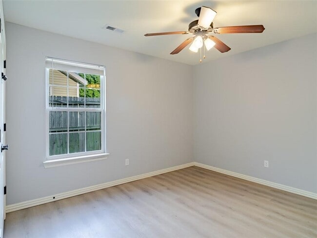 Building Photo - 3405 SW Picasso Blvd