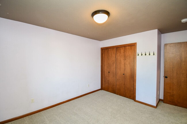 Building Photo - 5512 South Culbert Avenue