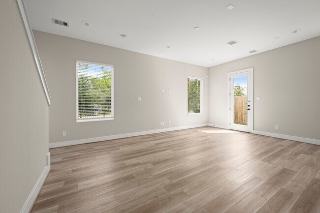 Building Photo - 3208 Bostic St