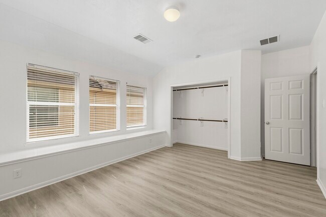 Building Photo - 21635 Alta Peak Way