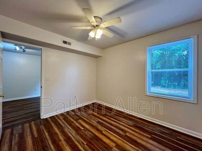 Building Photo - 133 Citadel Dr