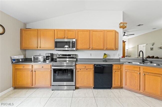 Building Photo - 8340 Gassner Way