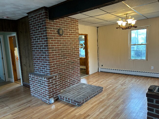 Building Photo - 40 Elliott Ave