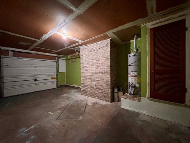 Building Photo - 10409 Golden Meadow Dr